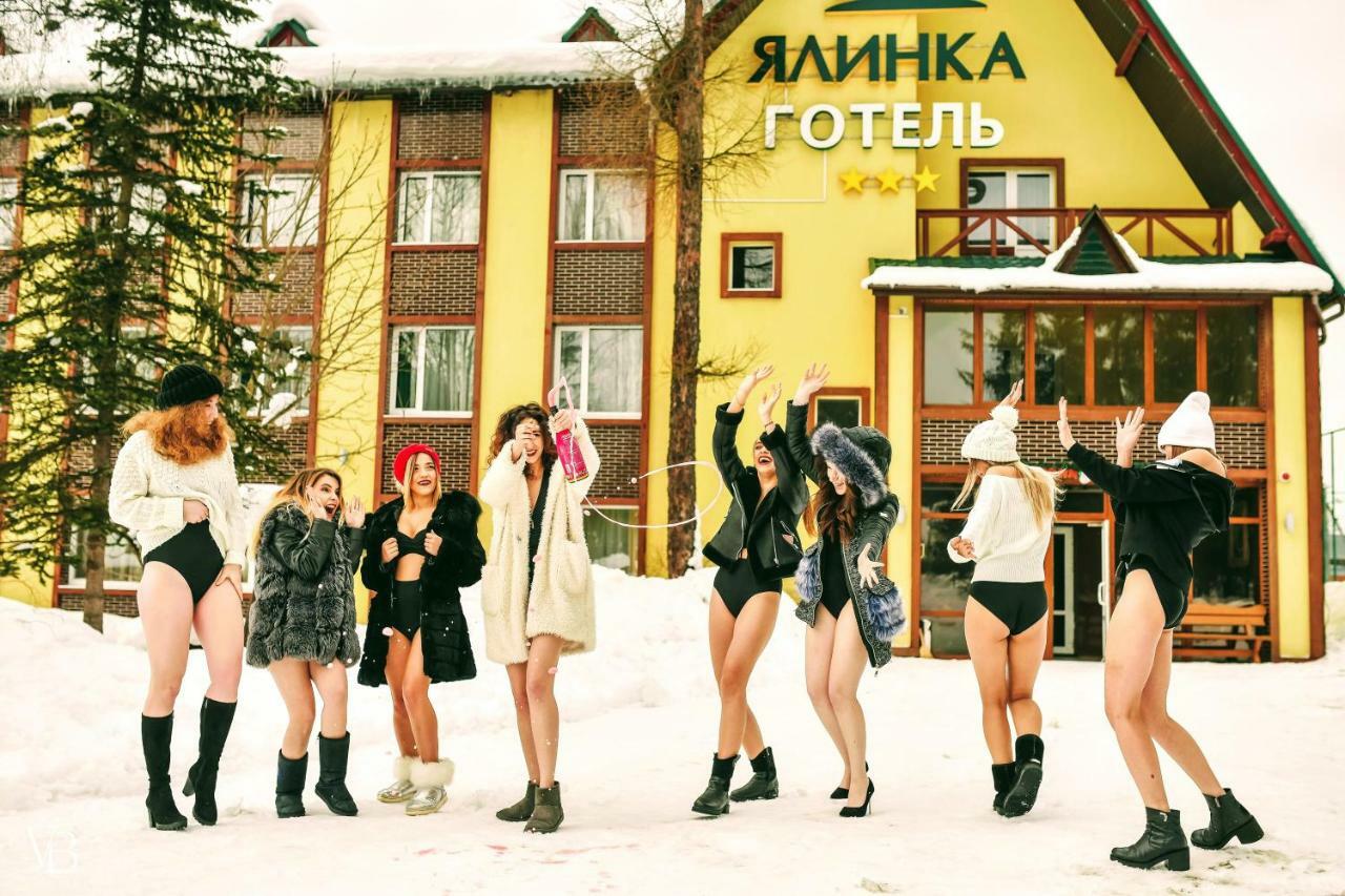 Ялинка Готель Vyshkiv 外观 照片